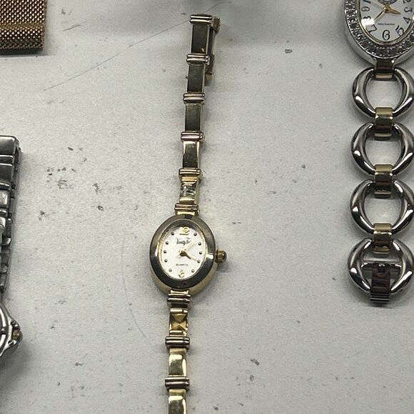 Bundle Of 21 Untested Watches - Mix Of Vintage And Smart Watches - Picture 14 of 16